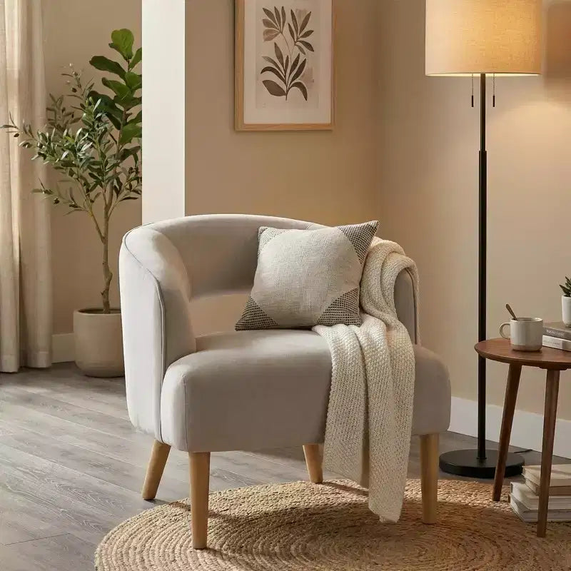 Poltrona moderna a botte rivestita in velluto | Struttura in legno | Capacità 136 kg