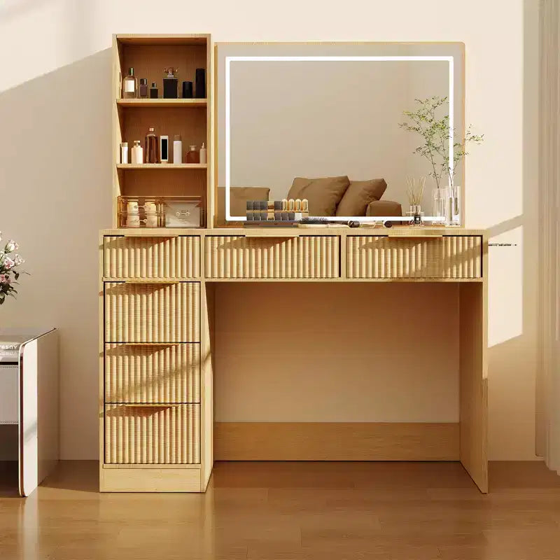 Toeletta da Trucco Scanalata | Specchio LED | 6 Cassetti | Piano in Vetro | Prese di Ricarica | 110 cm L