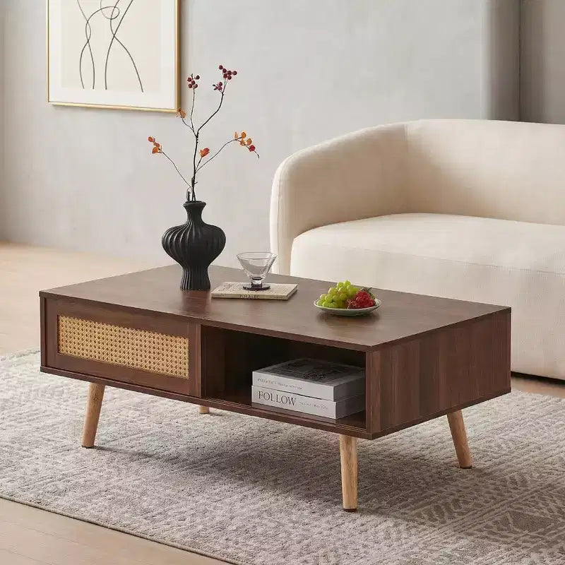Tavolino da caffè in PE rattan | Porta scorrevole | Gambe in legno massello | Noce | 105 cm