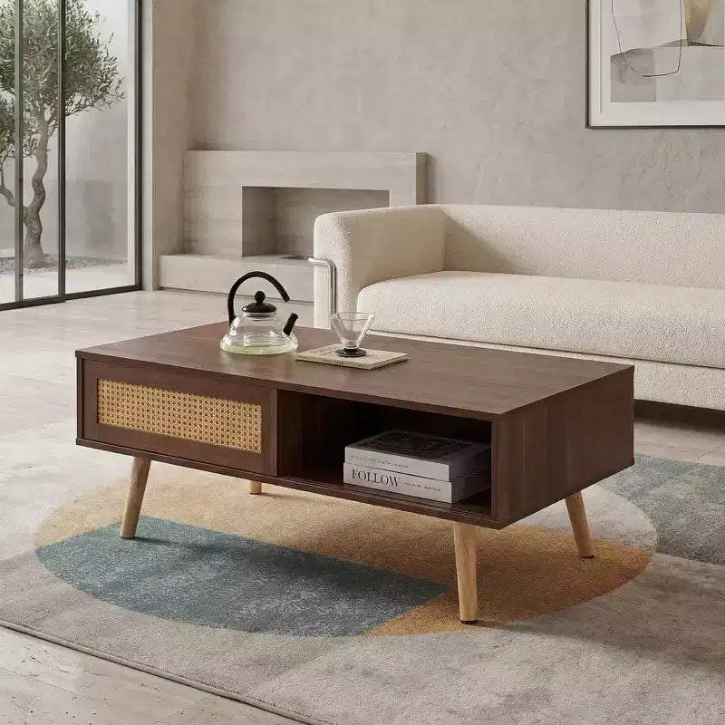 Tavolino da caffè in PE rattan | Porta scorrevole | Gambe in legno massello | Noce | 105 cm