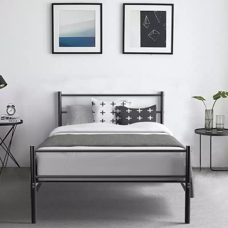 Struttura letto a piattaforma in metallo una piazza con testiera | Spazio sottostante 30 cm | Senza molle | Nero